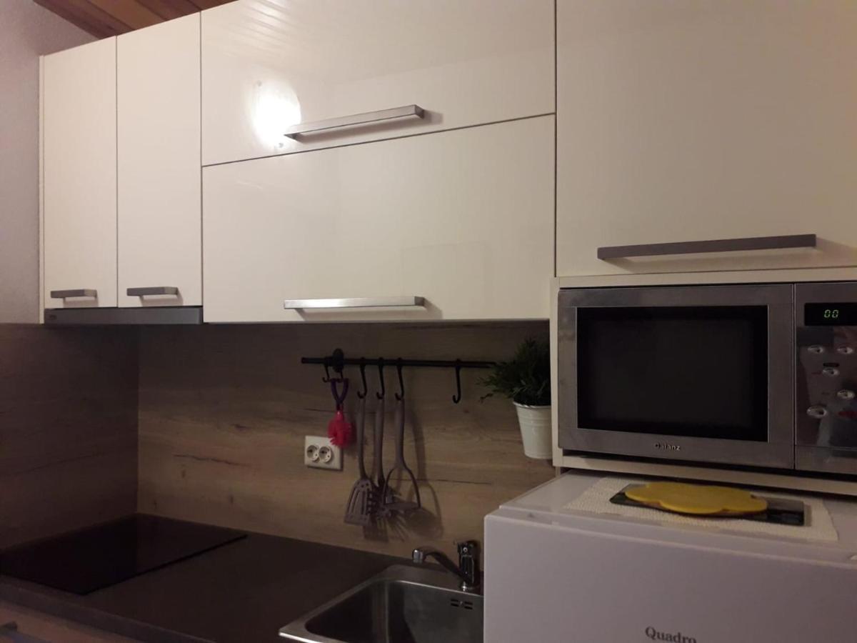 Apartments Carev 1293 Jezera Luaran gambar