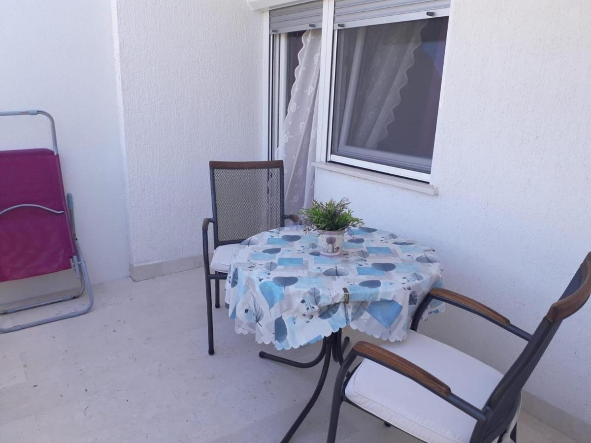 Apartments Carev 1293 Jezera Luaran gambar